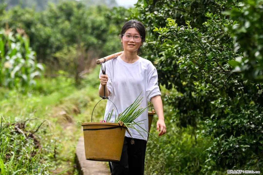 全网追的“扁担女孩”,找了一份暑假工,时薪12元 - 常州生活资讯 - 常州28生活网 cz.28life.com